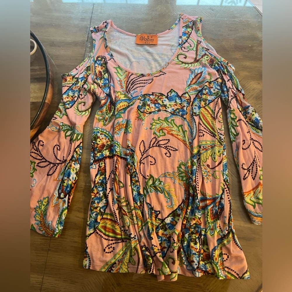 Cold shoulder, long flared sleeves